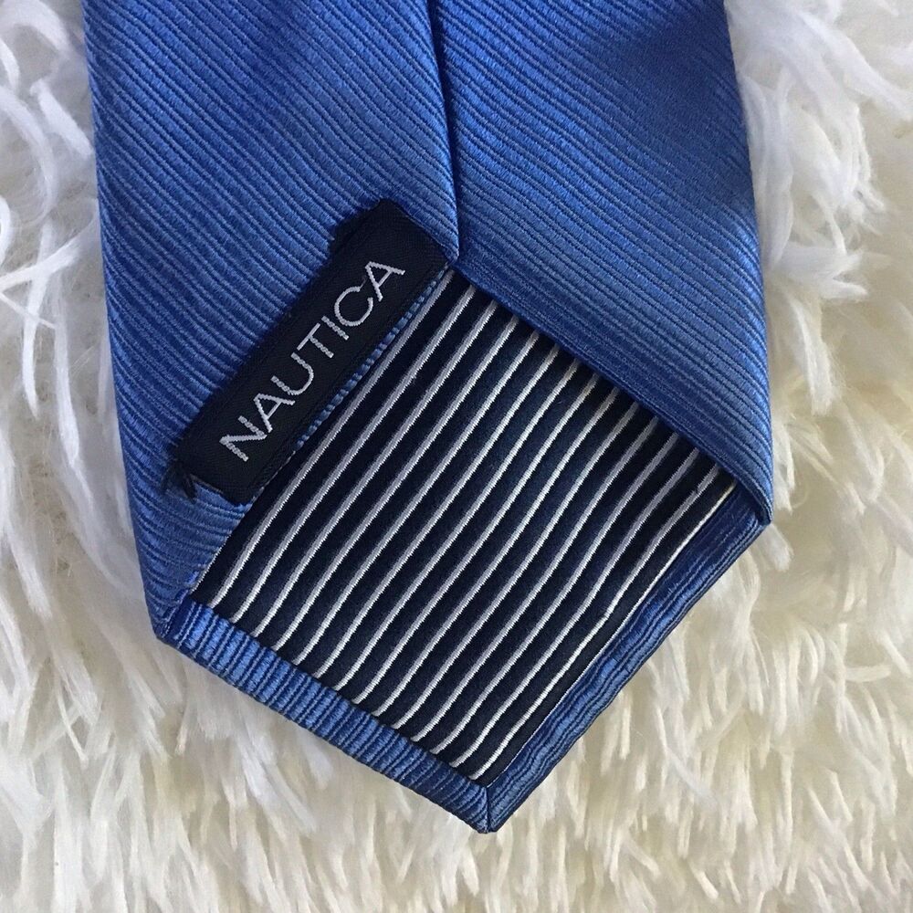 Nautica Neck Tie Blue 3 Inches Wide 100% Silk - Picture 3 of 6